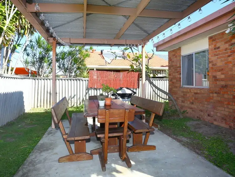 Seventh view of Homely semi-detached listing, 2/50 Albion Avenue, Miami QLD 4220