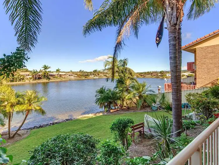 7/4 Lowood Ct, Varsity Lakes QLD 4227