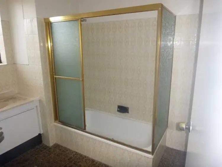 Sixth view of Homely unit listing, 4/861 Sandgate Road, Clayfield QLD 4011