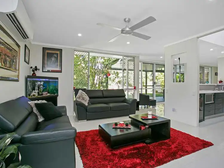 3 MCTAGGART PLACE, Carrara QLD 4211
