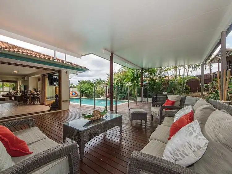 2 Chute Street, Mudgeeraba QLD 4213