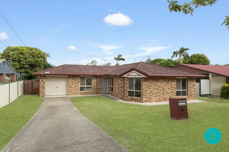 7 Cosway Street, Hillcrest QLD 4118