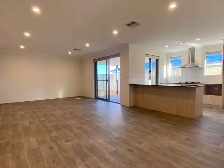 15 Middalya Road, Golden Bay WA 6174