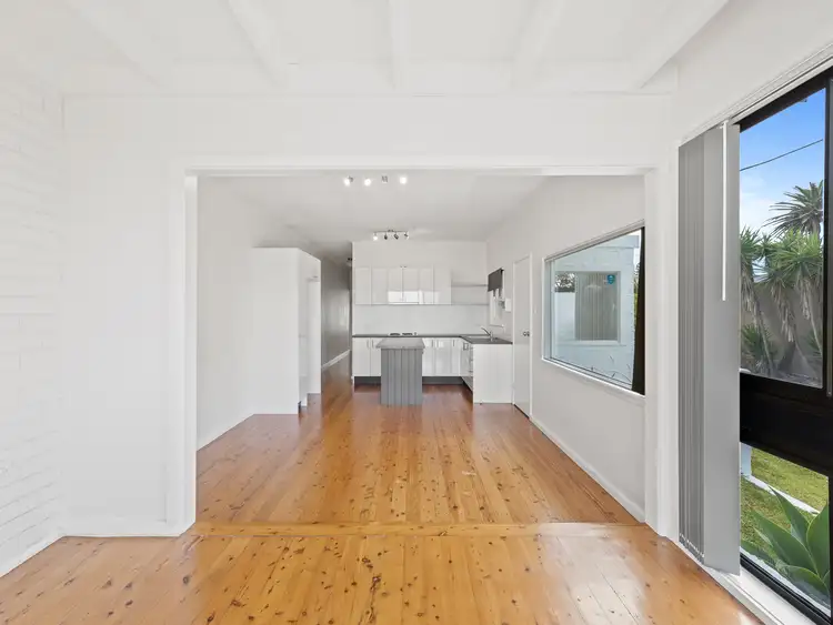 Fourth view of Homely villa listing, 3/134 Ocean Parade, Blue Bay NSW 2261