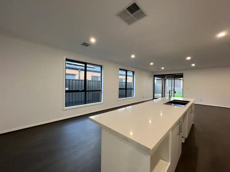 Fifth view of Homely house listing, 23 Koomba Cres, Greenvale VIC 3059