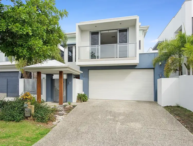 35 Harbourvue Court, Helensvale QLD 4212