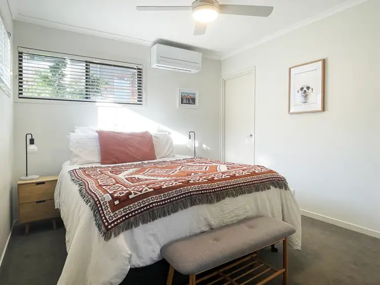 2/15 Harry Street