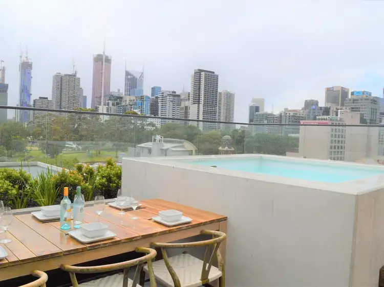 301/130 Dudley Street