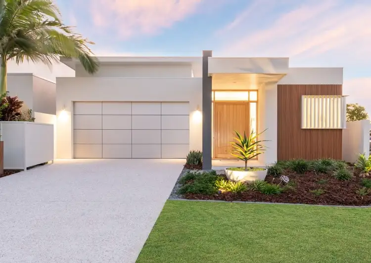 7823 Pavilions Close, Hope Island QLD 4212
