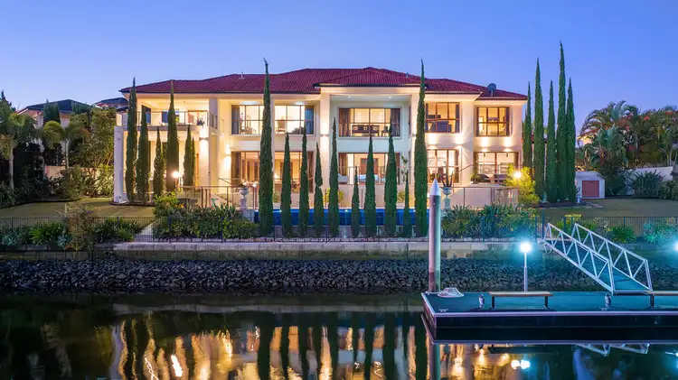 2332 Cressbrook Drive, Hope Island QLD 4212