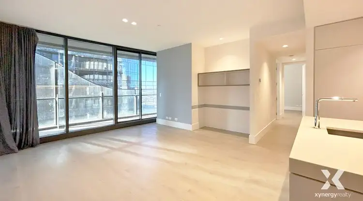 1302/1 Almeida Crescent