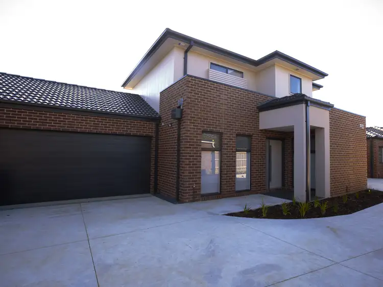 2/5 Maple Street, Bayswater VIC 3153