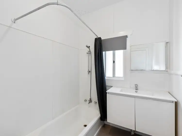 Fifth view of Homely house listing, 2/32 Oaks Ave, Long Jetty NSW 2261