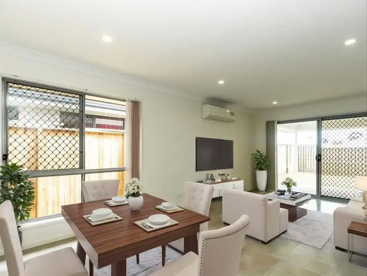 9 Irma Circuit, Park Ridge QLD 4125