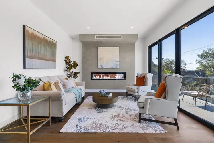 Fifth view of Homely house listing, 11 Valley View Court, Glen Waverley VIC 3150