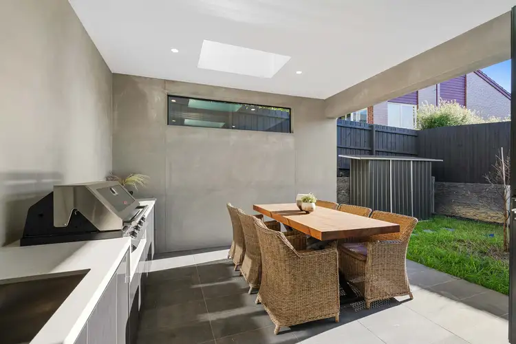 Sixth view of Homely house listing, 11 Valley View Court, Glen Waverley VIC 3150
