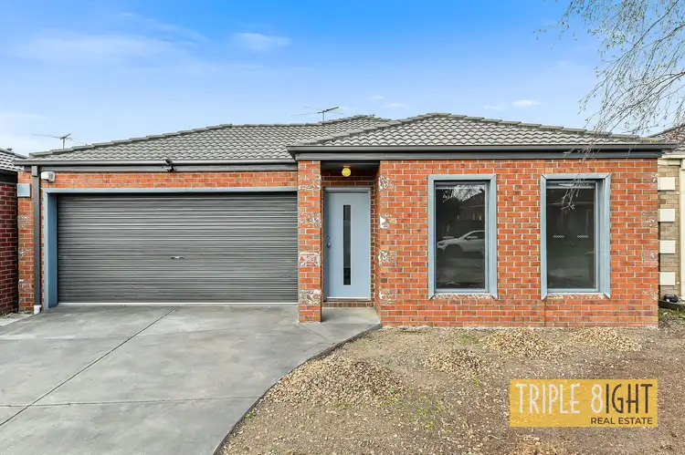 27 Elderberry Way, Pakenham VIC 3810