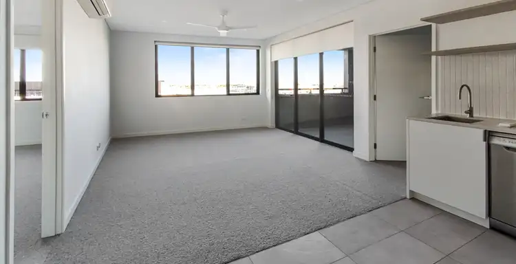 301/115 Overton Rd, Williams Landing VIC 3027