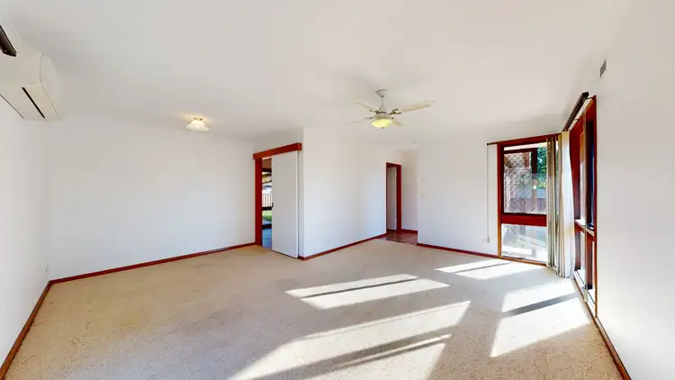 Fifth view of Homely house listing, 2 Clyde Court, West Wodonga VIC 3690