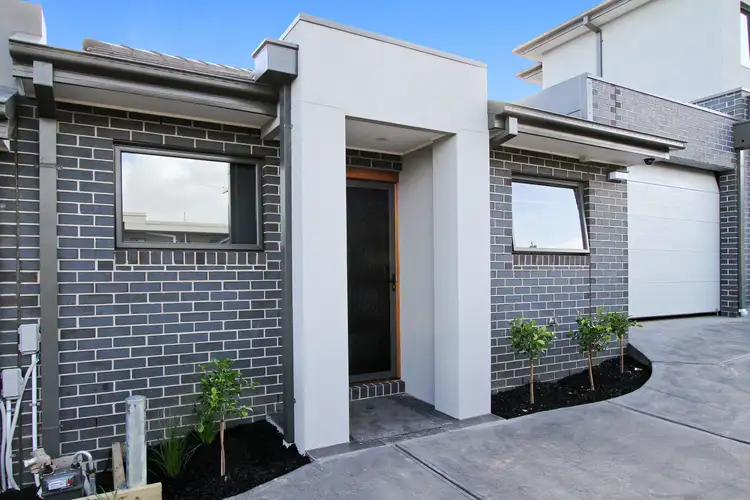 2/67 Purinuan Road, Reservoir VIC 3073