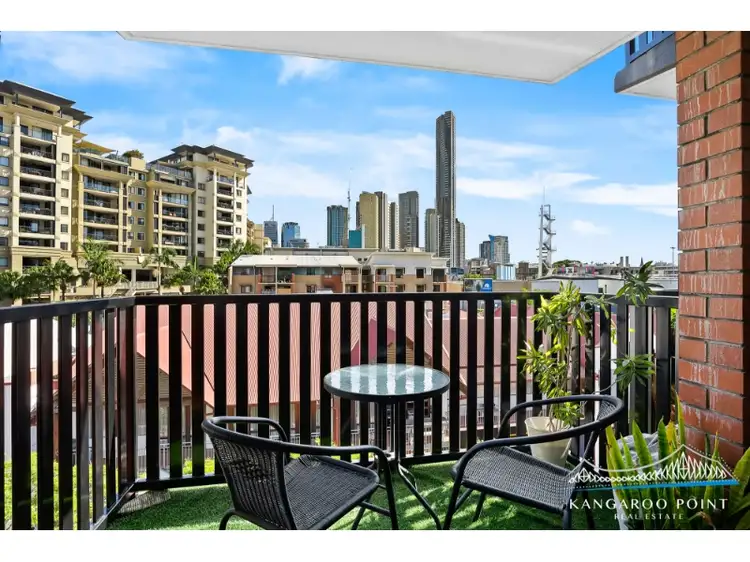 501/455 Brunswick Street
