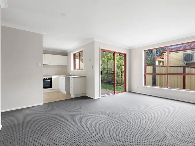 Third view of Homely semi-detached listing, 1/186 Woodbury Park Drive, Mardi NSW 2259