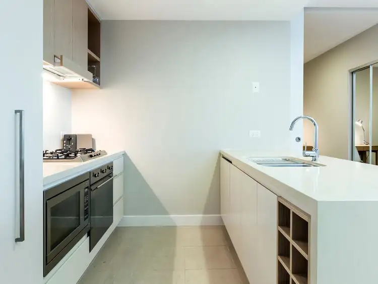 Fourth view of Homely apartment listing, 4073/37C Harbour Road, Hamilton QLD 4007