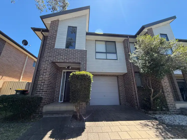 5 Warby Avenue, West Hoxton NSW 2171