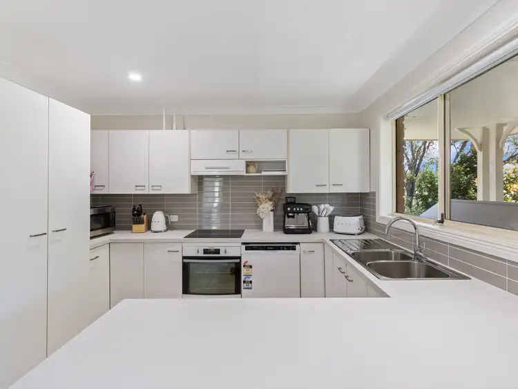 Second view of Homely house listing, 2/22 Stornaway Cr, Berkeley Vale NSW 2261