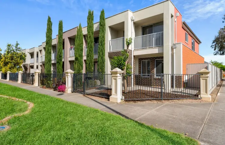35 Fleming Crescent, Mansfield Park SA 5012