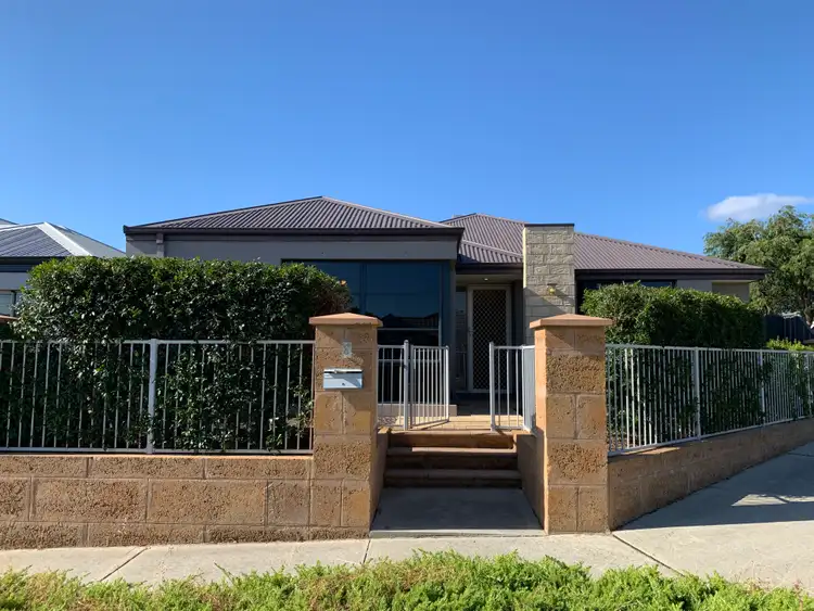 8 Sessilis Road, Banksia Grove WA 6031