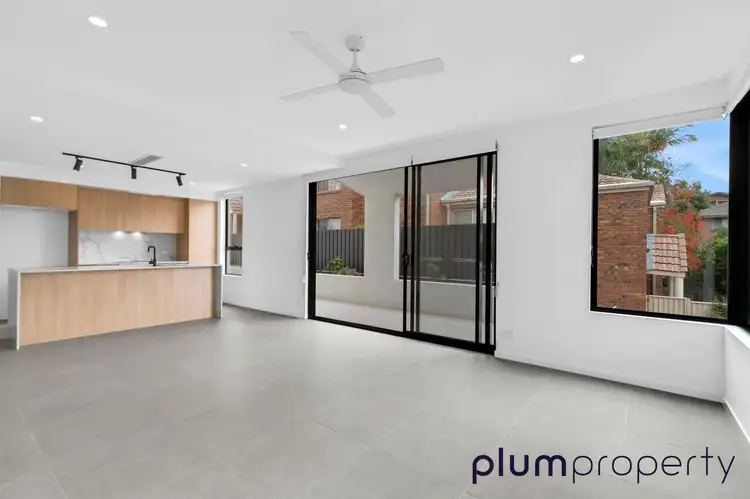 1/4 Shirley Street, Indooroopilly QLD 4068