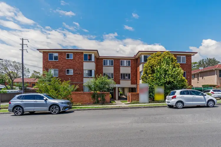Main view of Homely unit listing, 4-6 Unara Street, Campsie NSW 2194