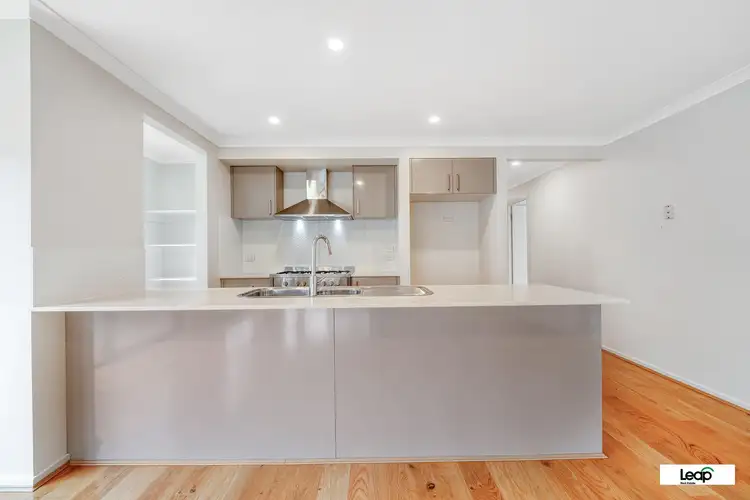 Sixth view of Homely house listing, 10 Rialto Close, Wallan VIC 3756