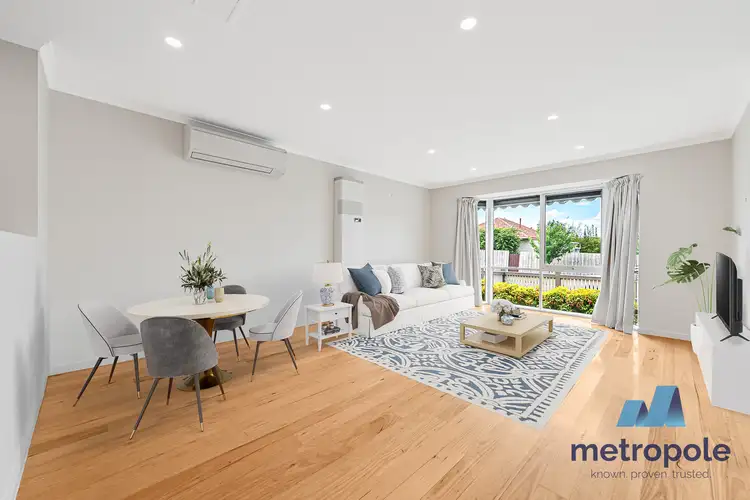 2 Small Road, Bentleigh VIC 3204