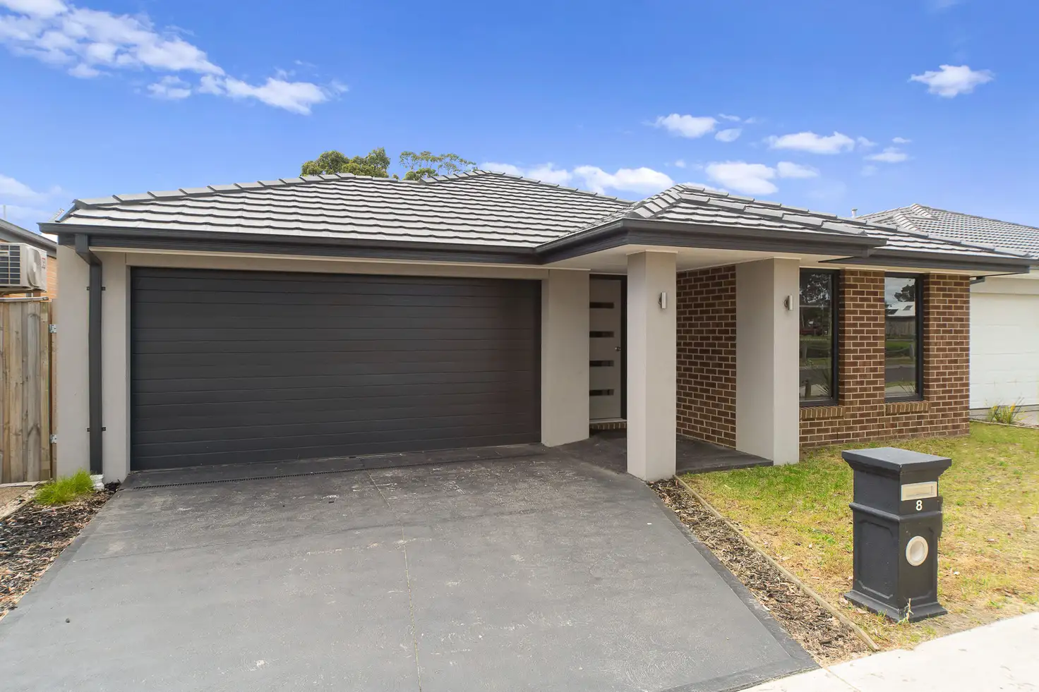 Main view of Homely house listing, 8 Hinneberg Street, Cranbourne VIC 3977