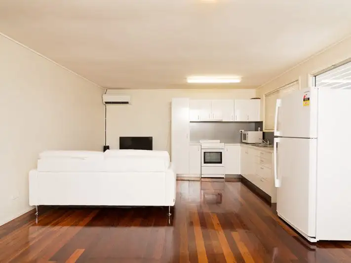 Third view of Homely unit listing, 1/567 Hamilton Road, Chermside QLD 4032