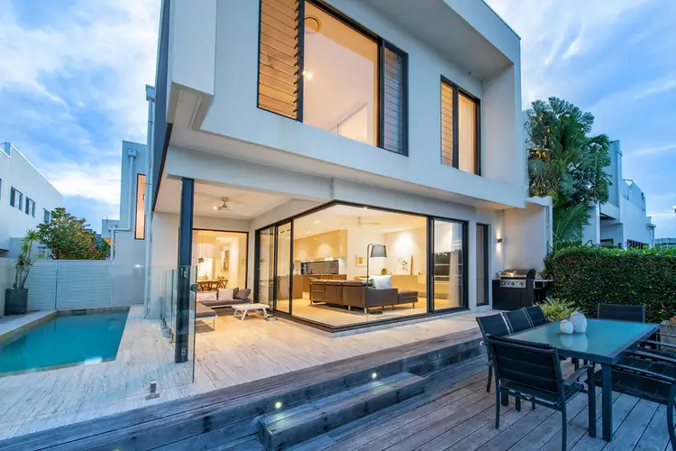 7684 Fairway Boulevard, Hope Island QLD 4212