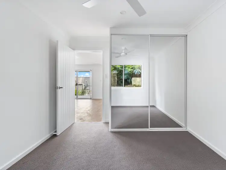 Fifth view of Homely flat listing, 262A Lakedge Ave, Berkeley Vale NSW 2261