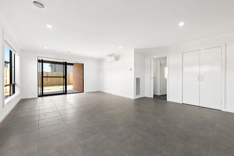 Fifth view of Homely house listing, 17 Blackwood Place, Beveridge VIC 3753