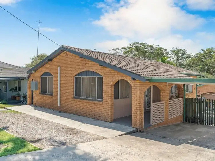 11 Peach Avenue, Tumbi Umbi NSW 2261