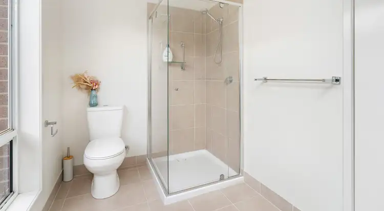 Fifth view of Homely house listing, 7 Hastings Way, West Wodonga VIC 3690