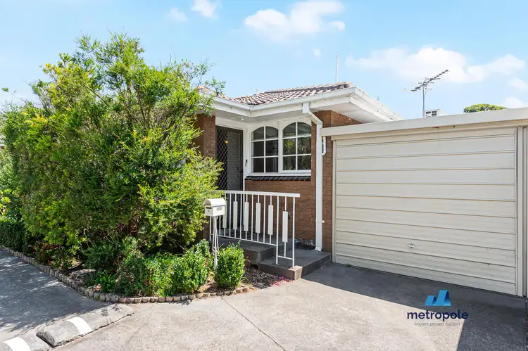 7/8 Latrobe Street