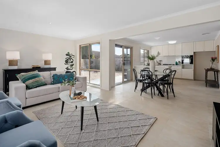 7 Angel Close, Narre Warren South VIC 3805