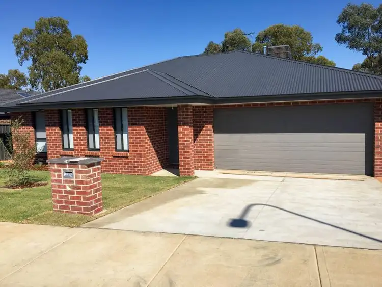 26 Riverboat Drive, Thurgoona NSW 2640