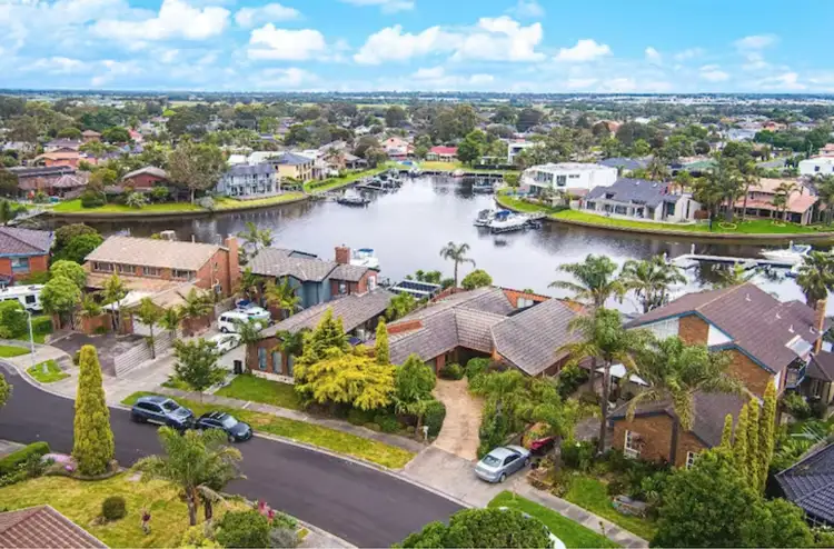 39 Curlew Point Drive, Patterson Lakes VIC 3197