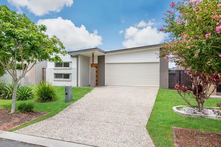 7 Beacon Lane, Hope Island QLD 4212