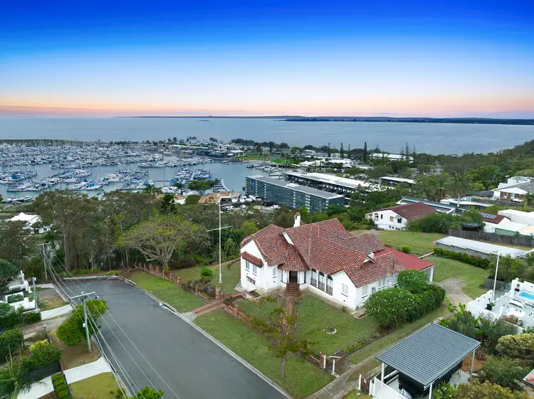 12 Valetta Street, Manly QLD 4179