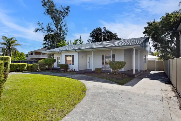 338 Lakedge Avenue, Berkeley Vale NSW 2261