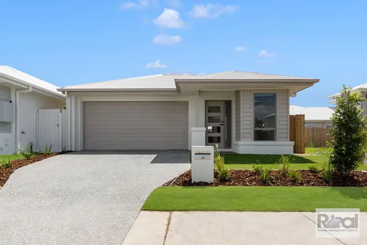 39 Carnarvon Cres, Banya QLD 4551